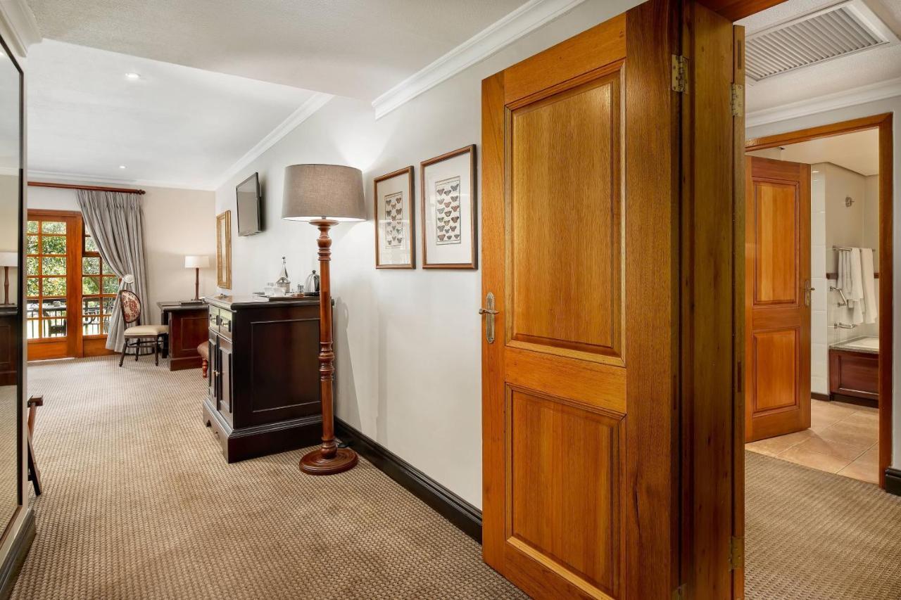 Irene Country Lodge, Autograph Collection Центурион Экстерьер фото A room at the hotel