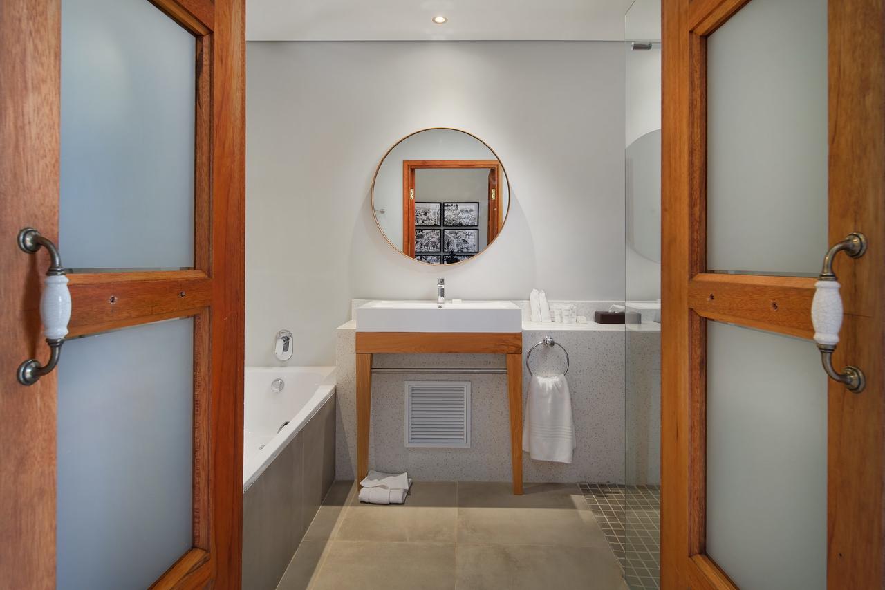 Irene Country Lodge, Autograph Collection Центурион Экстерьер фото Bathroom